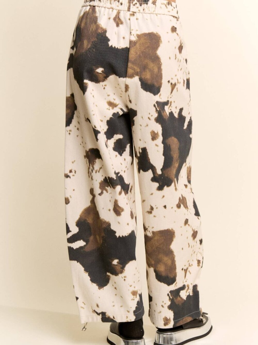 BNWT DAVI & DANI Cow Print Wide-Leg Drawstring Hem Pants - Picture 6 of 6